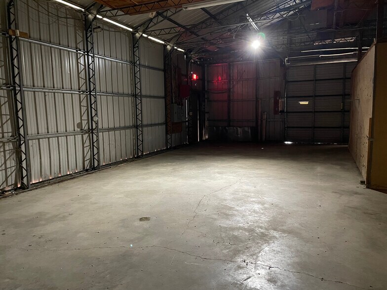 More Photos Of 2924 Marshall Hall Rd, Bryans Road Service For Sale