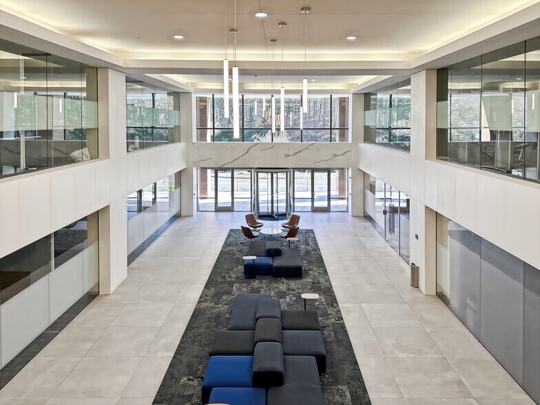 More Photos Of 100 Enterprise Dr, Rockaway Coworking Space