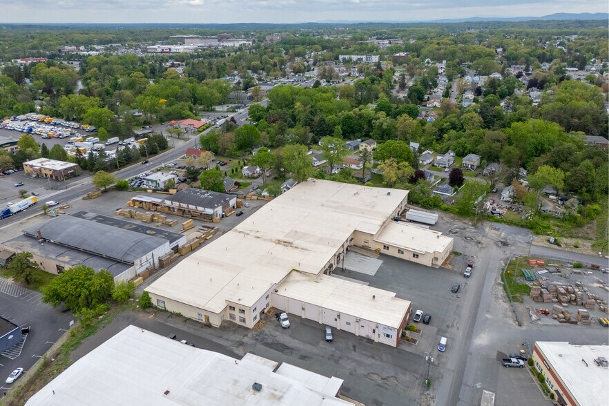 More Photos Of 16 Commercial Ave, Albany Warehouse For Sale