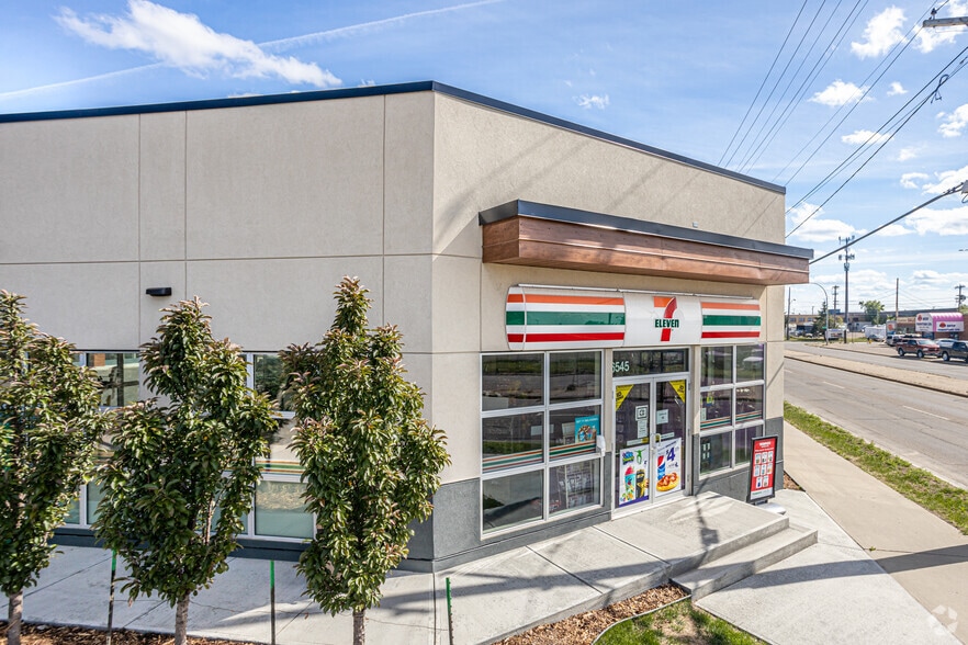 Primary Photo Of 6545A 99 St NW, Edmonton Service Station For Lease