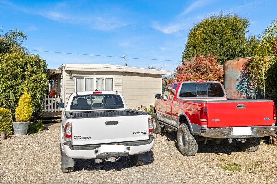 More Photos Of 1931 Beach Rd, Watsonville Industrial For Sale
