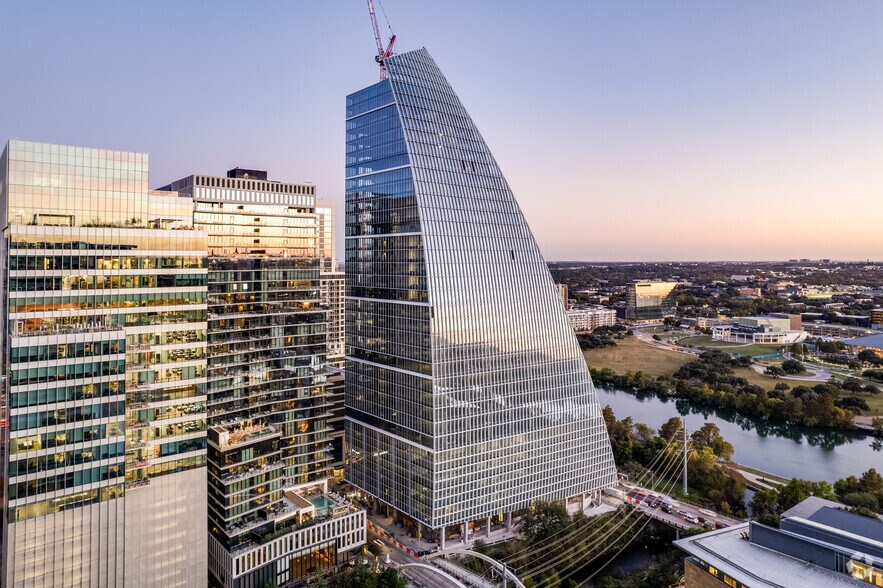 More Photos Of 601 W 2nd St, Austin Office For Lease