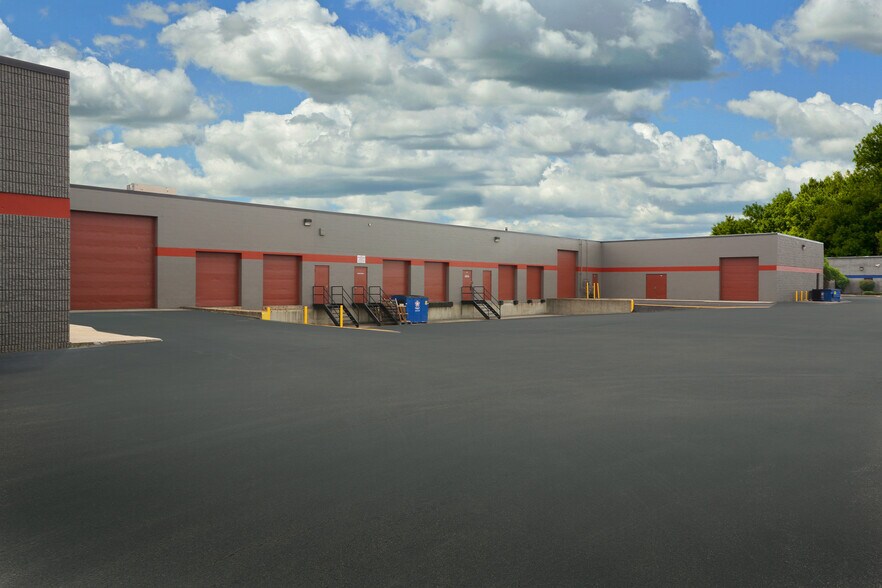 More Photos Of 2205 Kenmore Ave, Tonawanda Unknown For Lease