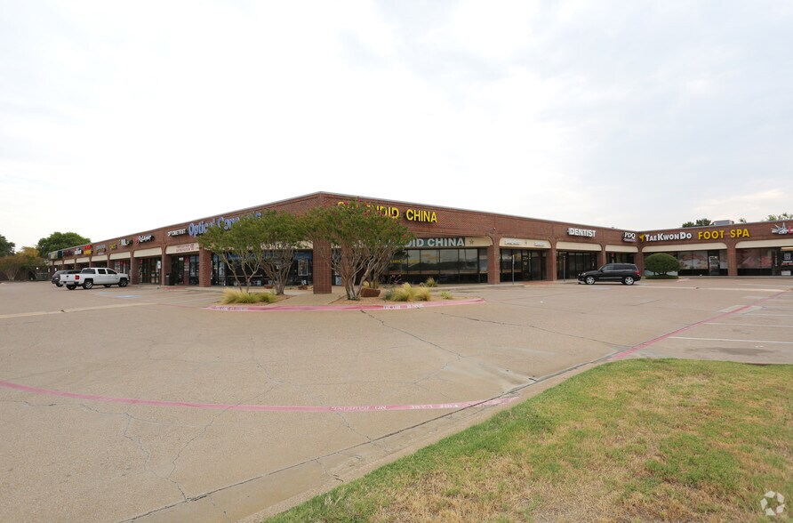 Primary Photo Of 5975 S Cooper St, Arlington Unknown For Lease