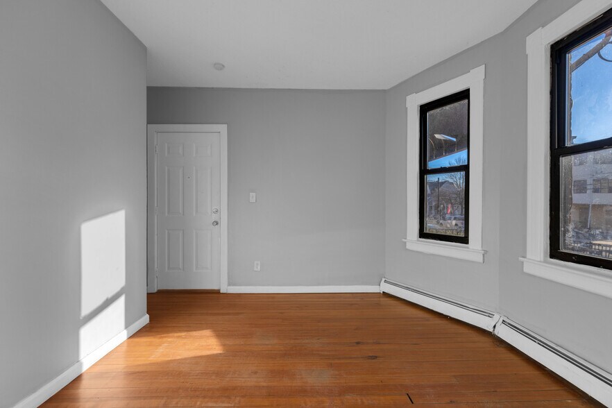More Photos Of 100 Preston St, Hartford Apartments For Sale