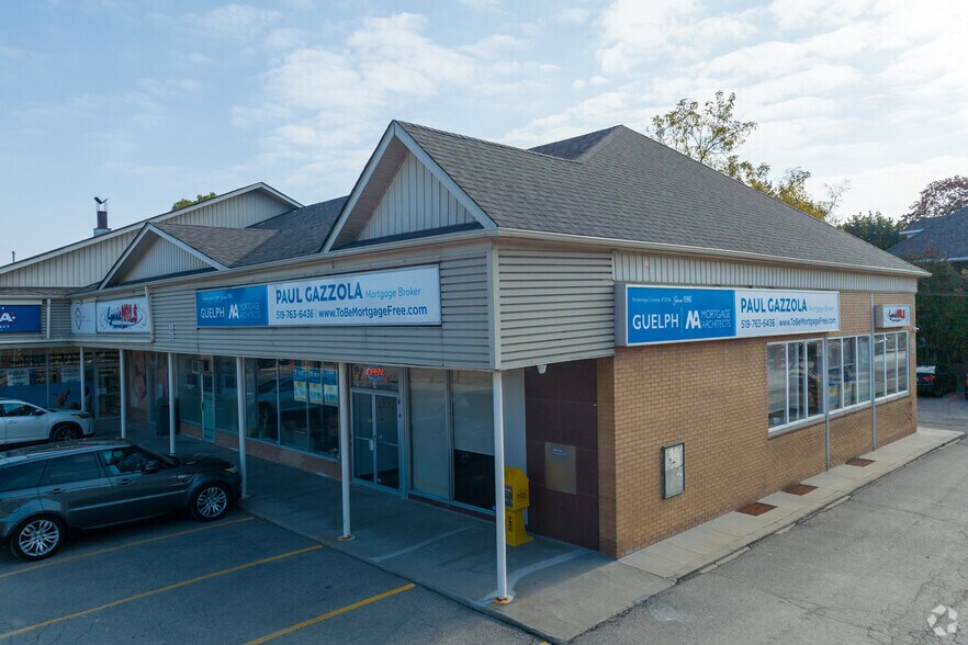 More Photos Of 3-19 Speedvale Av E, Guelph Freestanding For Sale