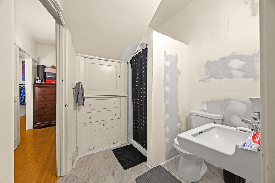 More Photos Of 1156 Steuben St, Pasadena Apartments For Sale