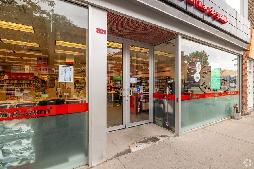 More Photos Of 3939 Rue Wellington, Montréal Storefront Retail Office For Lease