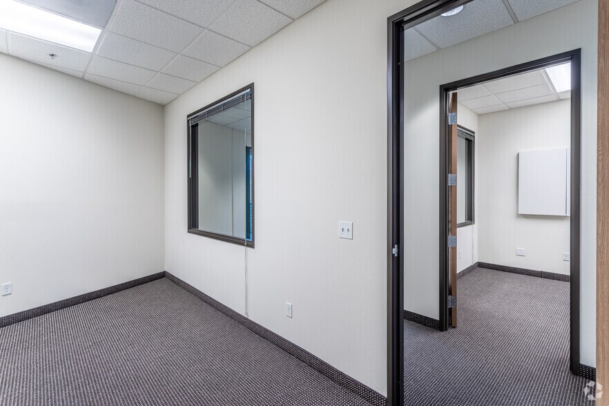 More Photos Of 2888 Loker Ave E, Carlsbad Office For Lease