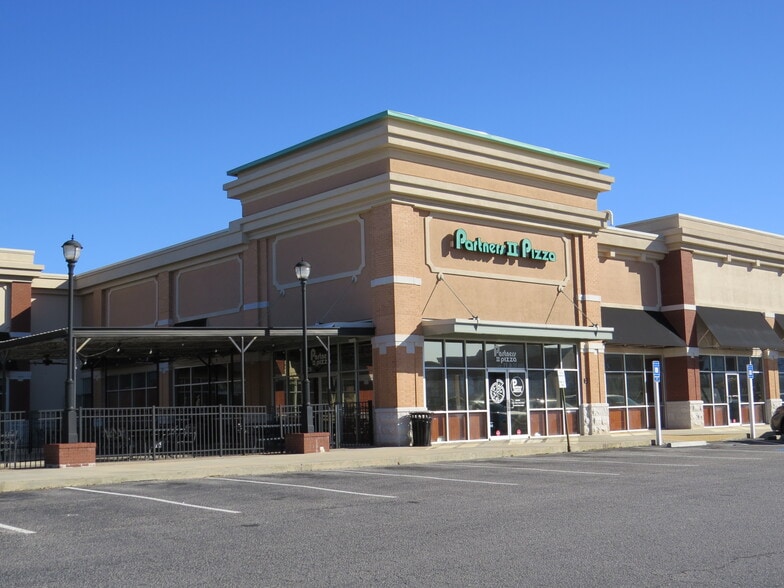 More Photos Of 840 S Glynn St, Fayetteville Unknown For Lease