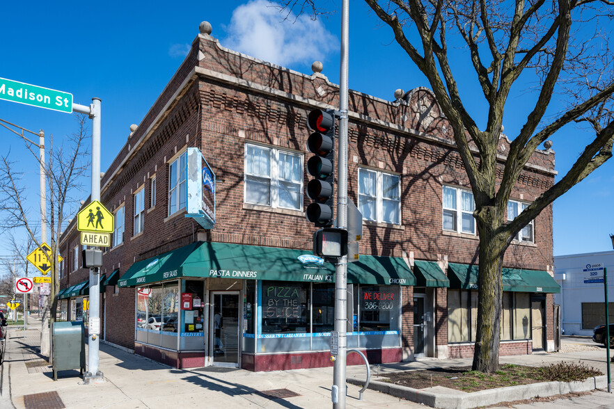 Primary Photo Of 436-440 S Ridgeland Ave, Oak Park Apartments For Sale