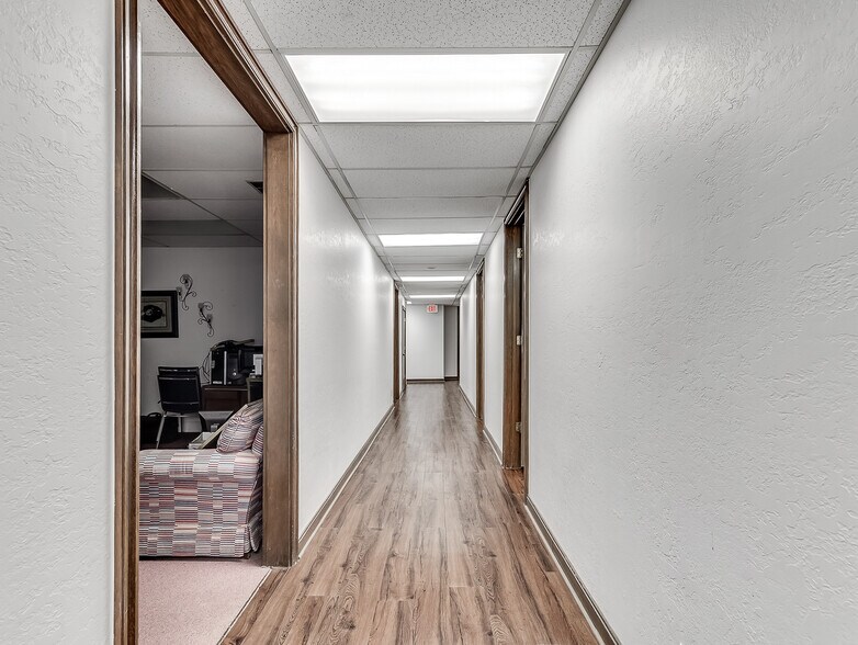 More Photos Of 325 Dean A Mcgee Ave, Oklahoma City Office For Sale