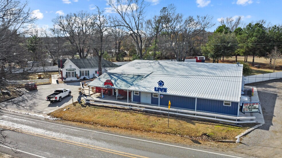 More Photos Of 1450 FM 279, Ben Wheeler Restaurant For Sale
