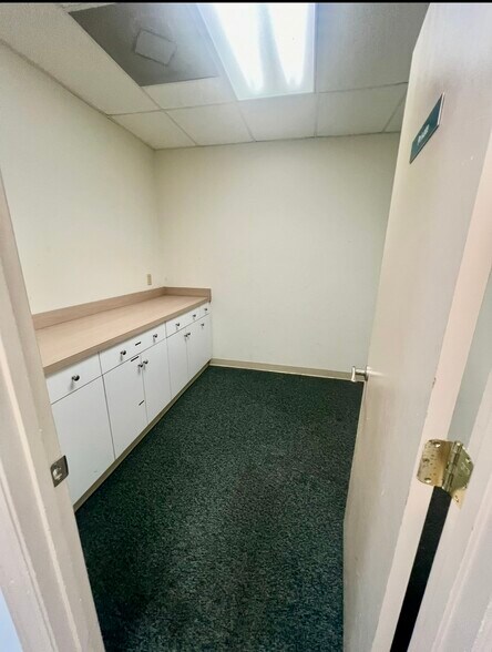 More Photos Of 964 S Fayetteville St, Asheboro Office For Lease