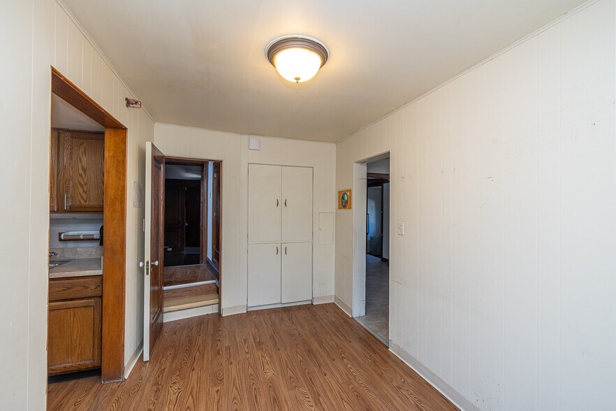 More Photos Of 10000 Granger Rd, Cleveland Assisted Living For Sale