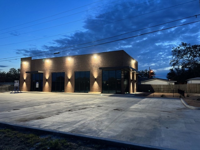 Primary Photo Of 108 N Jim Wright Fwy, Fort Worth Storefront Retail Office For Lease