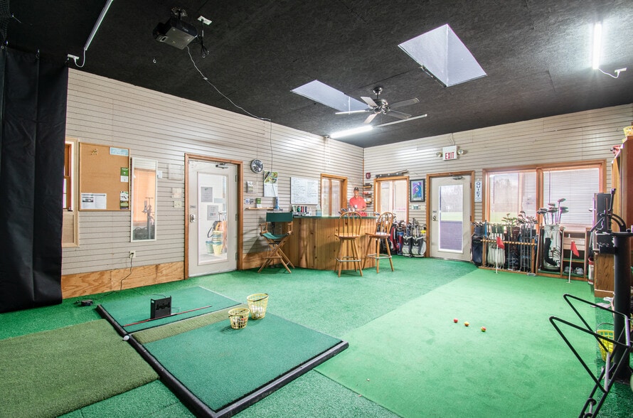 More Photos Of 3815 State Route 5, Newton Falls Golf Course Driving Range For Sale