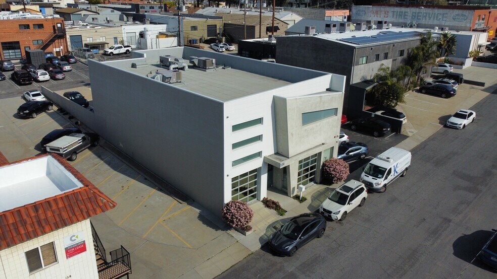More Photos Of 130 Arena St, El Segundo Loft Creative Space For Lease