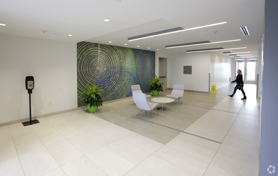 More Photos Of 200 N Warner Rd, King Of Prussia Office For Lease