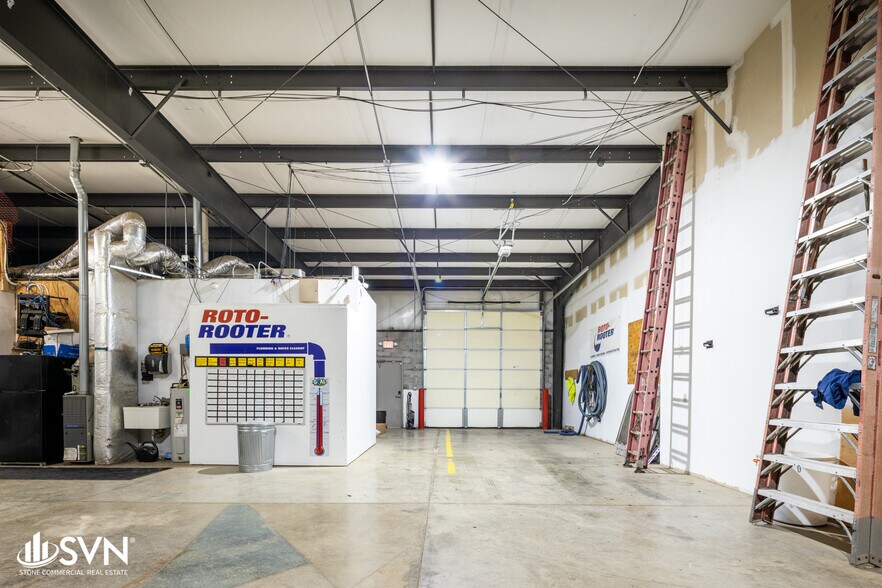 More Photos Of 101 Kemper Dr, Nicholasville Warehouse For Sale