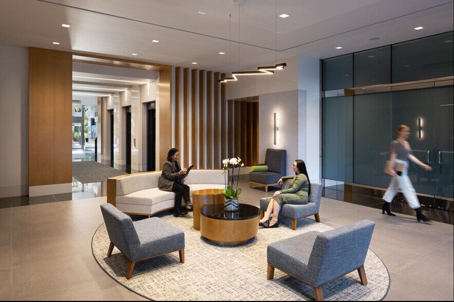 More Photos Of 2040 Main St, Irvine Unknown For Lease