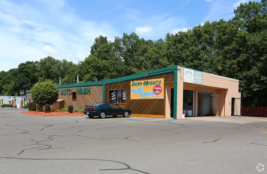 Primary Photo Of 86 Woodlawn Rd, Berlin Carwash For Sale