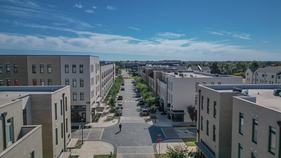 More Photos Of 5100 W Park Dr, Rogers Unknown For Lease