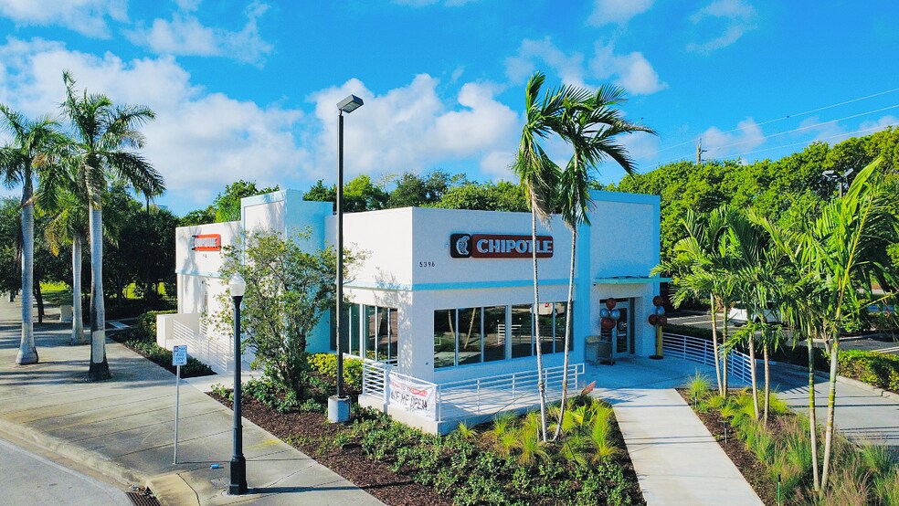 Primary Photo Of 5390 Biscayne Blvd, Miami General Retail For Sale