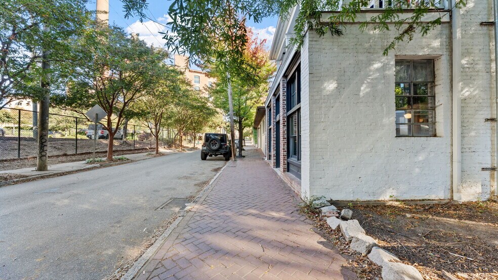 More Photos Of 174 Carroll St SE, Atlanta Loft Creative Space For Lease