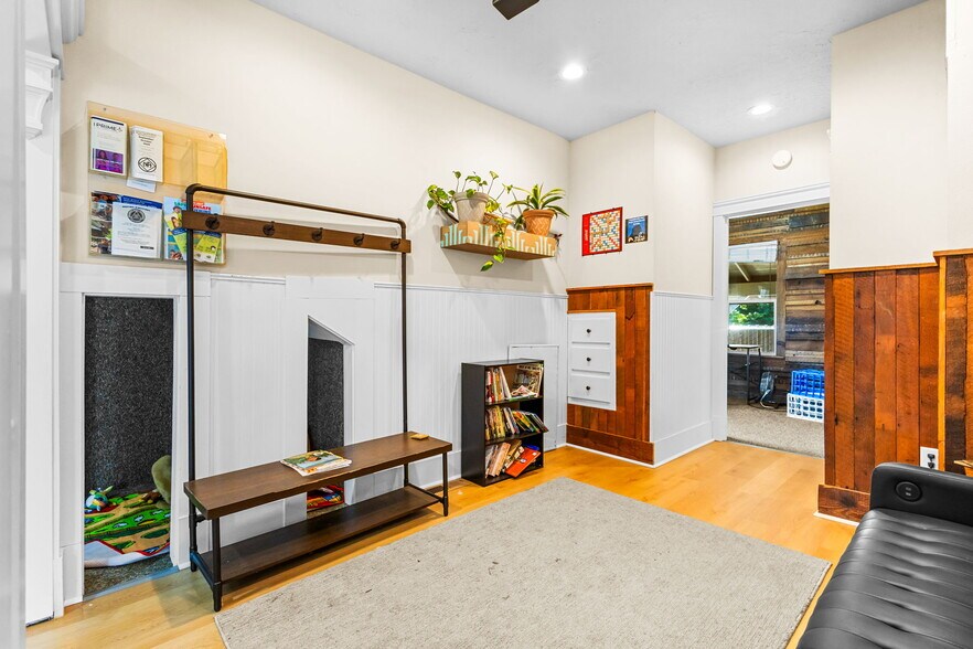 More Photos Of 1800 State St, Salem Medical For Sale