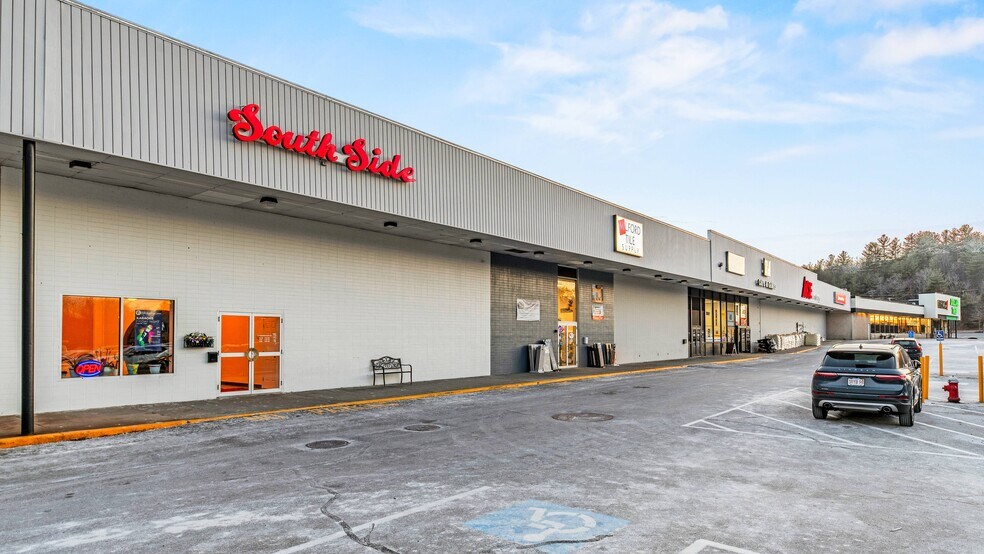 More Photos Of 146 S Main St, Milford Unknown For Lease