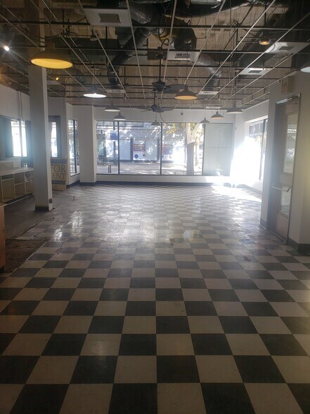 More Photos Of 1100-1106 11th St, Sacramento Office For Lease