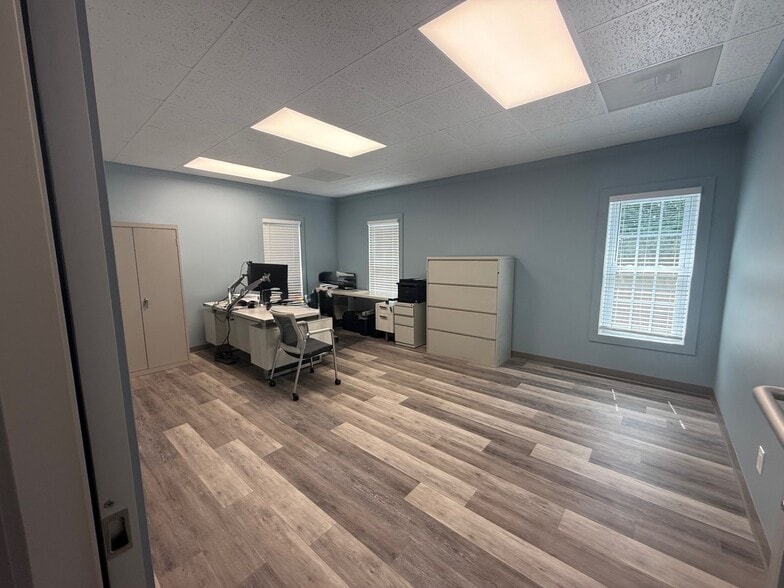 More Photos Of 8525 Dunwoody Pl, Atlanta Office For Lease