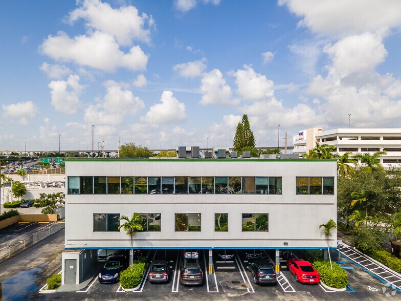 More Photos Of 150 NW 168th St, North Miami Beach Medical For Lease