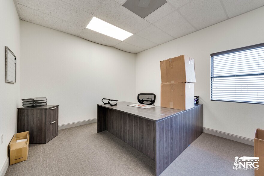 More Photos Of 4311 E County Road 45, Midland Manufacturing For Lease