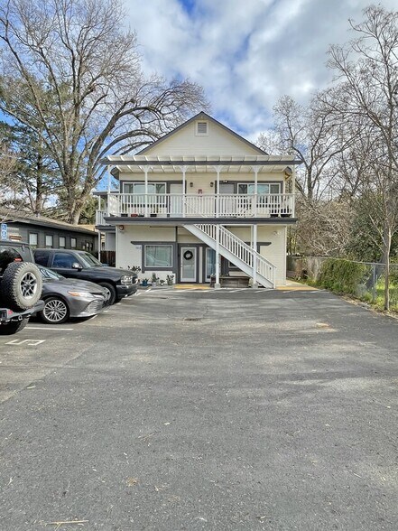 More Photos Of 17505 Sonoma Hwy, Sonoma Apartments For Sale