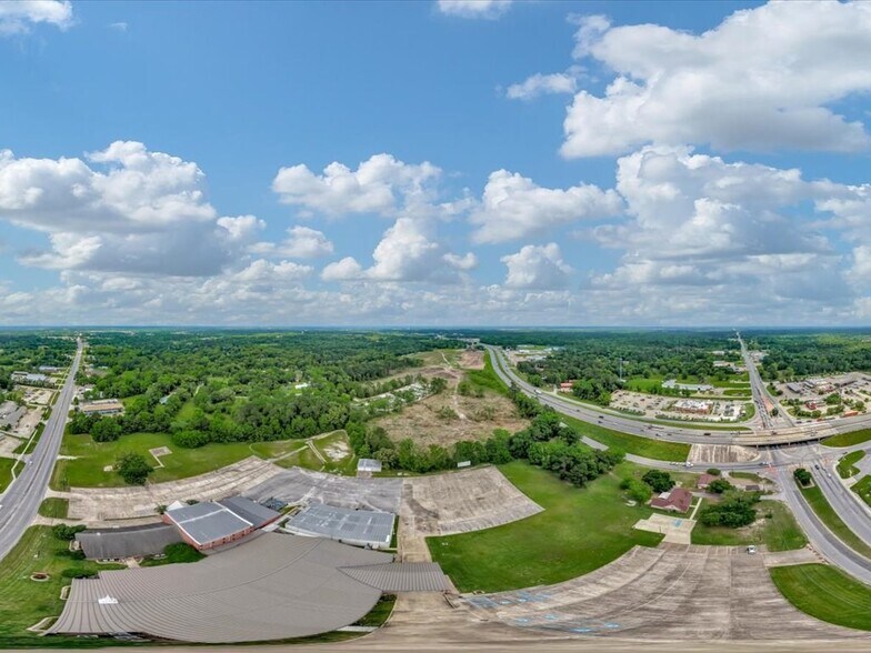 More Photos Of 1900 Medford Dr, Lufkin Land For Sale