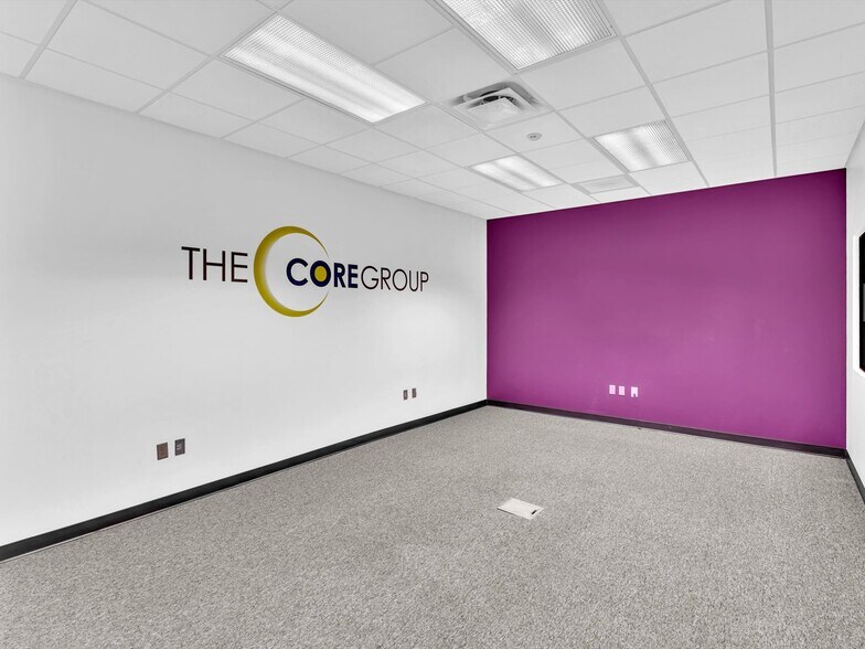 More Photos Of 2200 N University Dr, Sunrise Warehouse For Lease