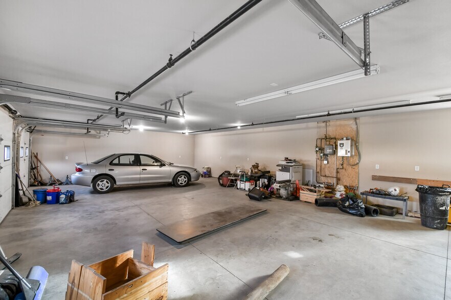 More Photos Of 299 Prairie Dr, Stanley Office For Sale