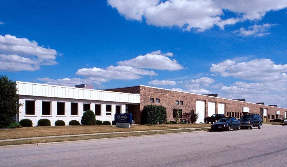 More Photos Of 107-131 N Lively Blvd, Elk Grove Village Warehouse For Lease