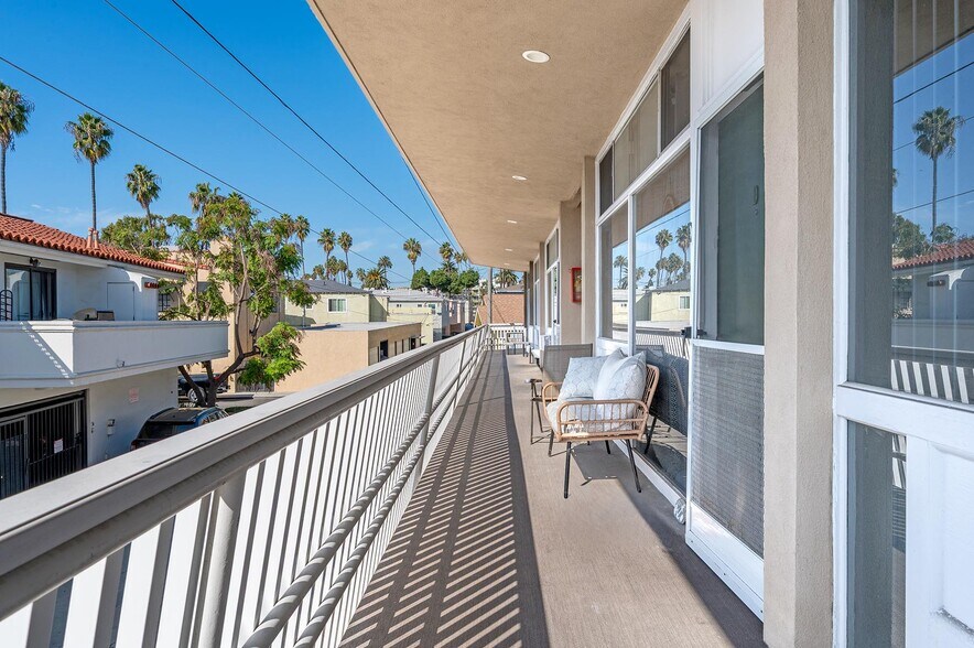 More Photos Of 24 Roswell Ave, Long Beach Apartments For Sale