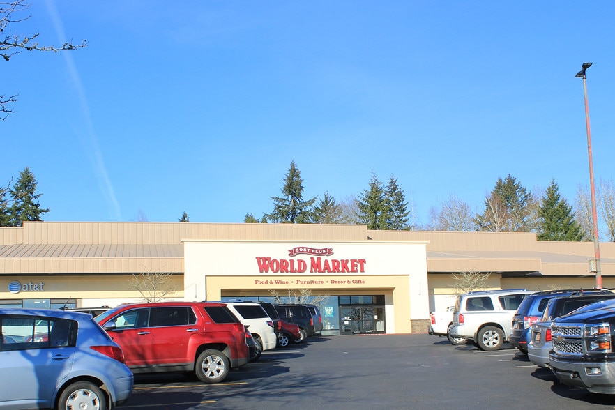 More Photos Of 10100-10124 SW Washington Square Rd, Tigard General Retail For Lease