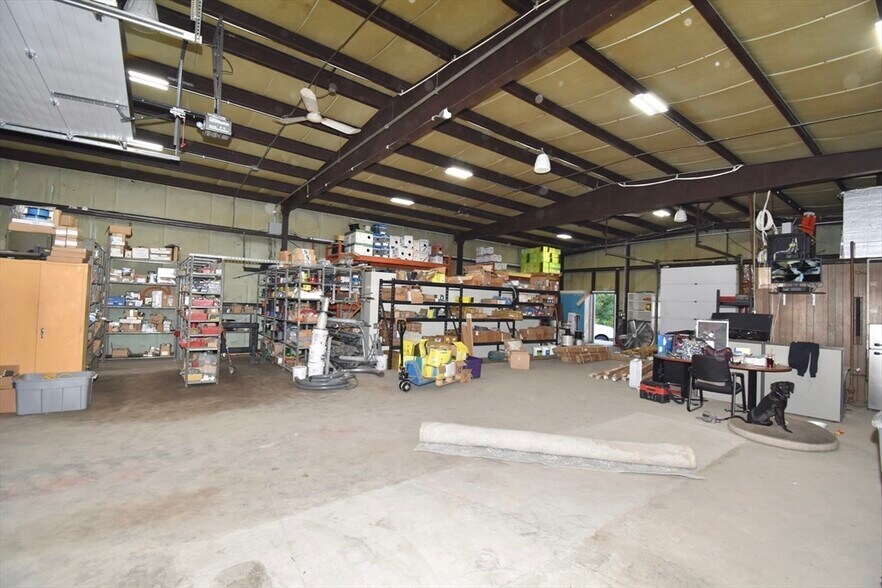 More Photos Of 45 Bethany Rd, Monson Manufacturing For Sale