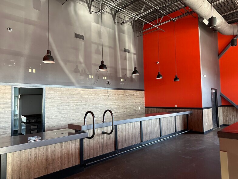 More Photos Of 1313 S Dewey St, North Platte Fast Food For Lease