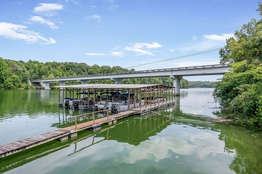 More Photos Of 1967 Rock Island Rd, Rock Island Marina For Sale