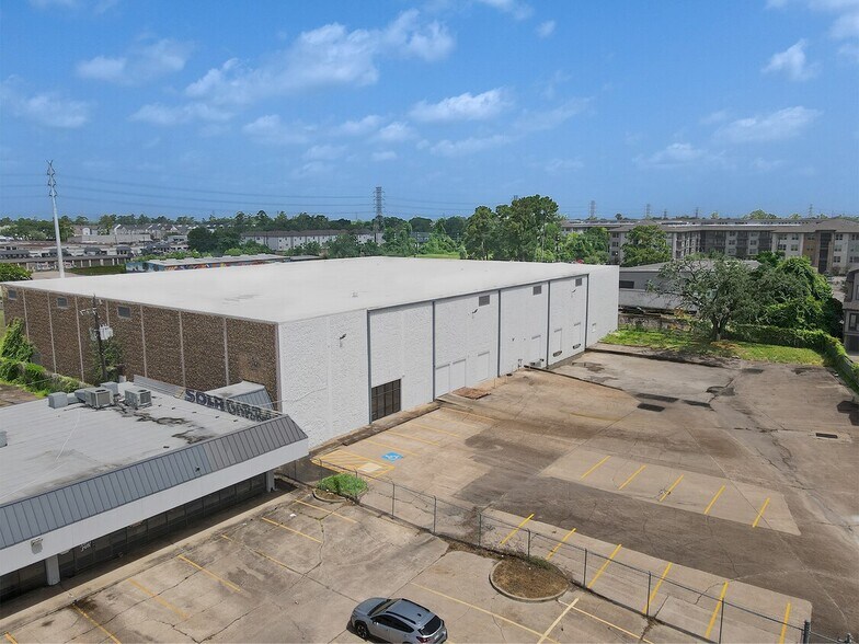Primary Photo Of 10910 Katy Fwy, Houston Distribution For Sale