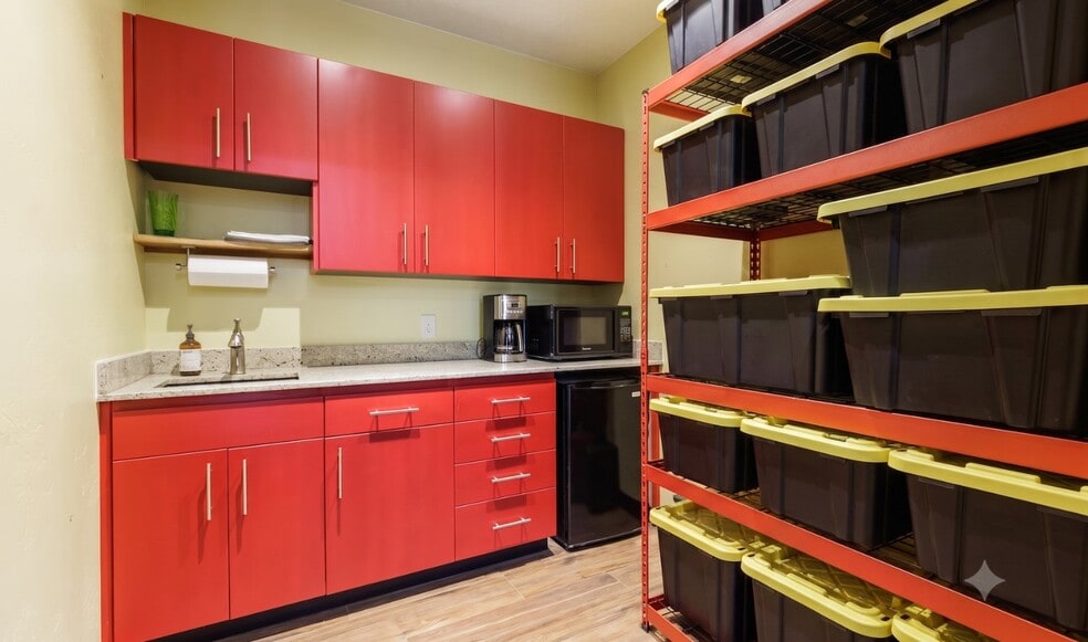 More Photos Of 195 W 500 N, La Verkin Warehouse For Sale