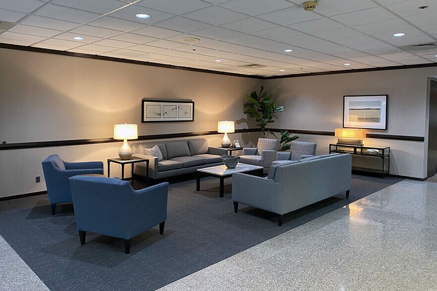 More Photos Of 39111 W 6 Mile Rd, Livonia Coworking Space