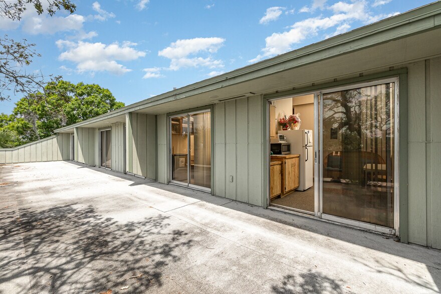 More Photos Of 1250 W Eau Gallie Blvd, Melbourne Medical For Sale