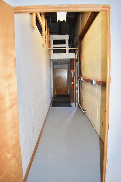 More Photos Of 79 Porter St, Stoughton Warehouse For Sale